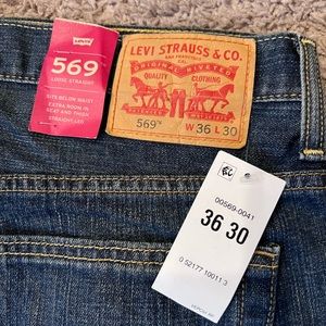 Levi 569, NWT